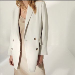Wilfred Free Cherrelle Blazer in Bone XS. Aritzia
